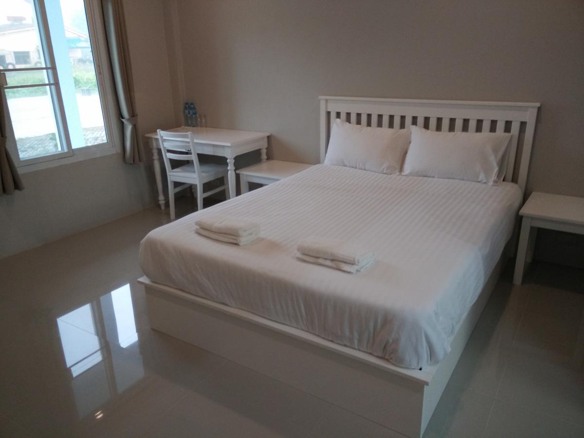 Vanilla Ville Resort Khlong Thom Exterior photo